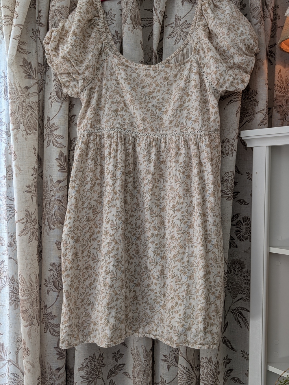 American Eagle Outfitters Cream and Light Brown Floral Puff-Sleeve Mini Dress
